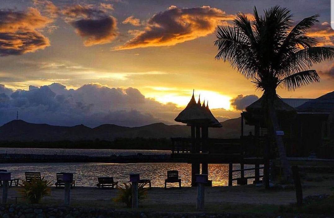 Golden Point Resort รากิรากิ ภายนอก รูปภาพ
